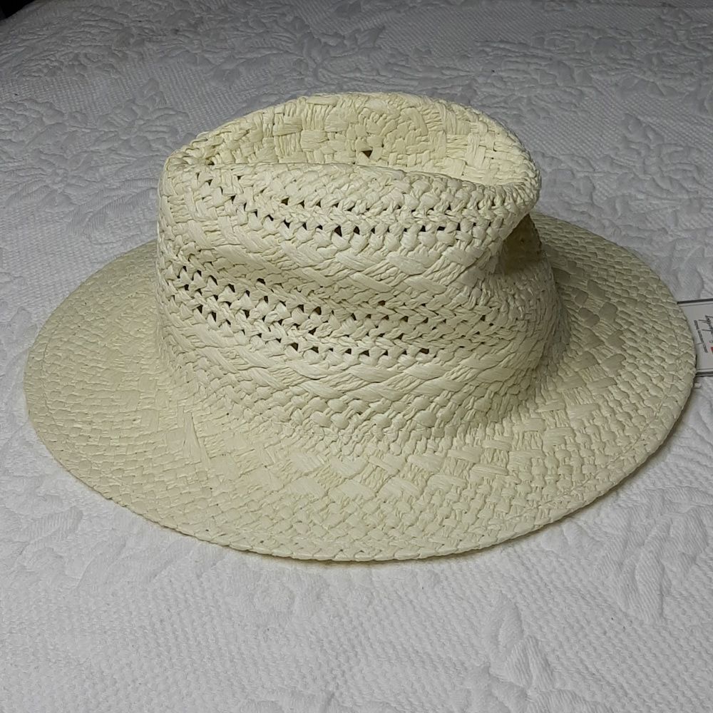 Jen&Co Cream Paper Hat NWT - Picture 3 of 9